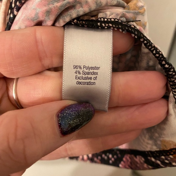 Jennifer Lopez Cowl Neck 1X - Picture 3 of 3